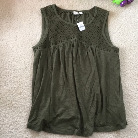 Gap shirt NWT - Picture 1 of 2